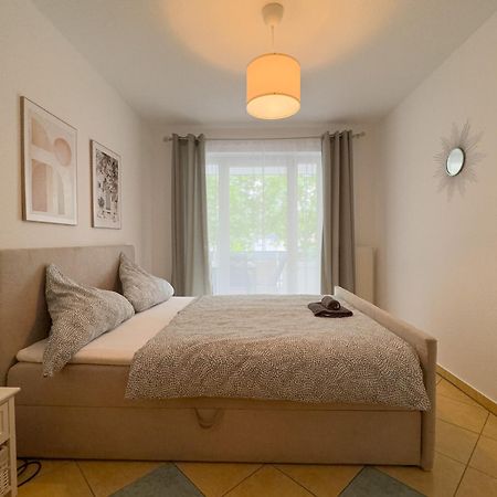 110Qm - 4 Zimmer - Privat Parkplatz - Zentral - Balkon - Mallibase Apartments Кассель Екстер'єр фото