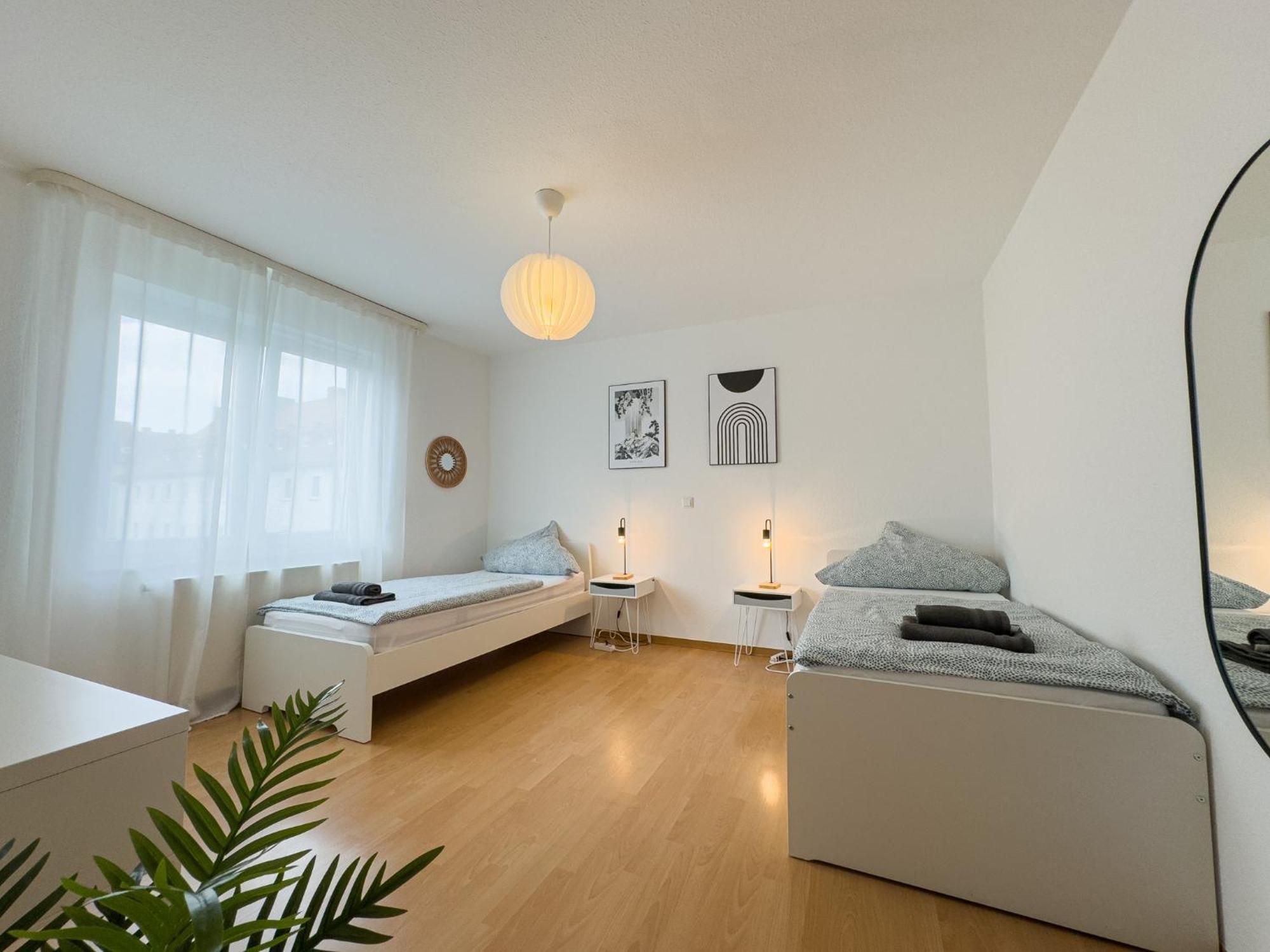 110Qm - 4 Zimmer - Privat Parkplatz - Zentral - Balkon - Mallibase Apartments Кассель Екстер'єр фото